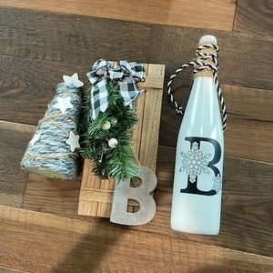 “B” holiday decor
